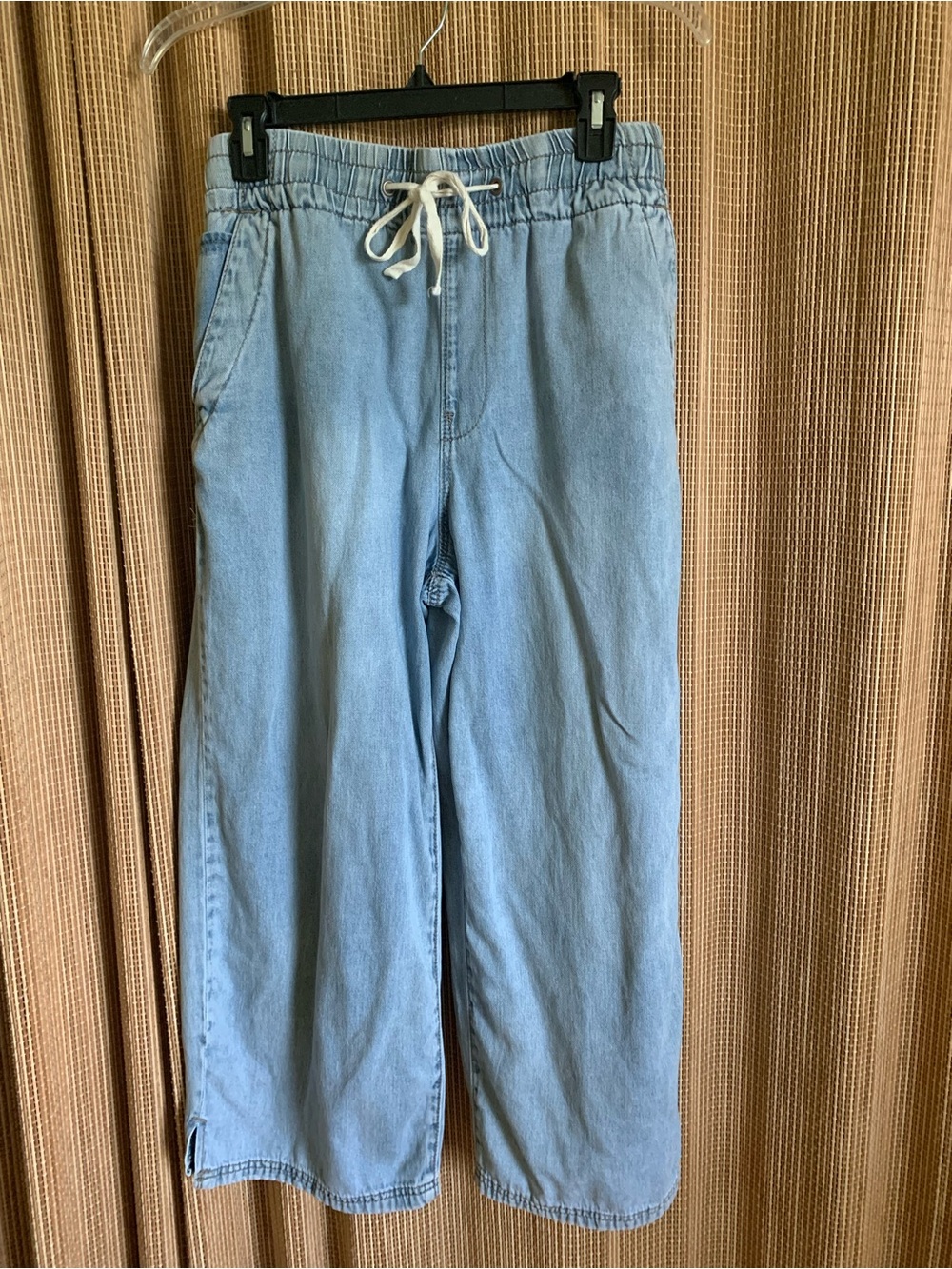 WIDE LEG CROPPED JEANS